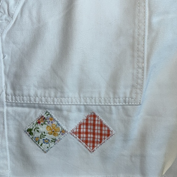 🆕 EASEL Love Stitch White Denim Patchwork Frayed Edge Shorts Cotton Size Small - Picture 6 of 13